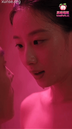 AI短剧《丰乳肥臀》EP1-3，当晚她用火辣的身材和熟练的技巧把我按在床上 动漫视频 PC端 预览图