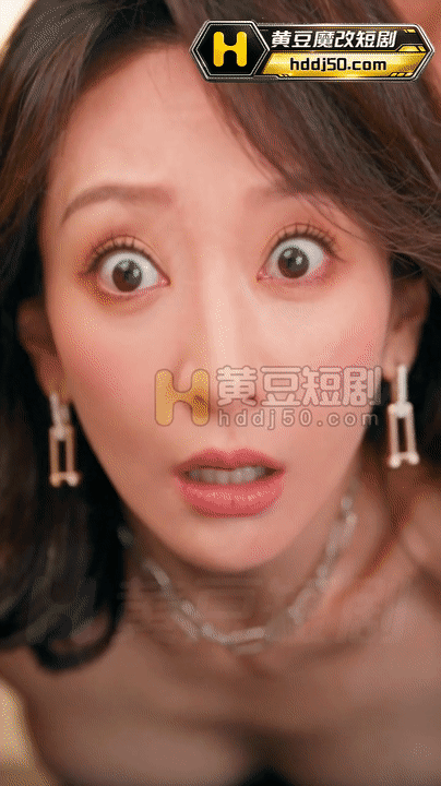 AI短剧-我在办公室被她们榨干 8集 动漫视频 PC端 预览图