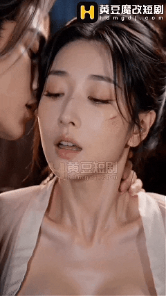 AI 真人短剧——《大奉打更人》第1~3集 穿越许七安，在家爆操婶娘，给她操漏尿了 动漫视频 PC端 预览图