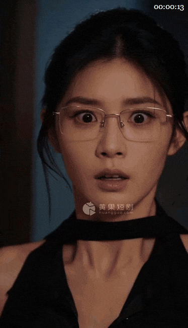 AI短剧《女总裁的秘密开关》 1-10合集 动漫视频 PC端 预览图